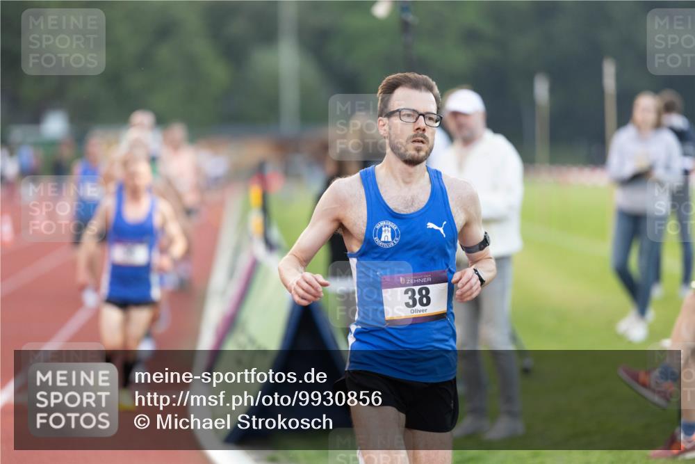 08.08.2026 - Nacht der Zehner Michael Strokosch http://msf.ph/oto/9930856 08.08.2026 20:32:51 Laufen 10, 38 meine-sportfotos.de