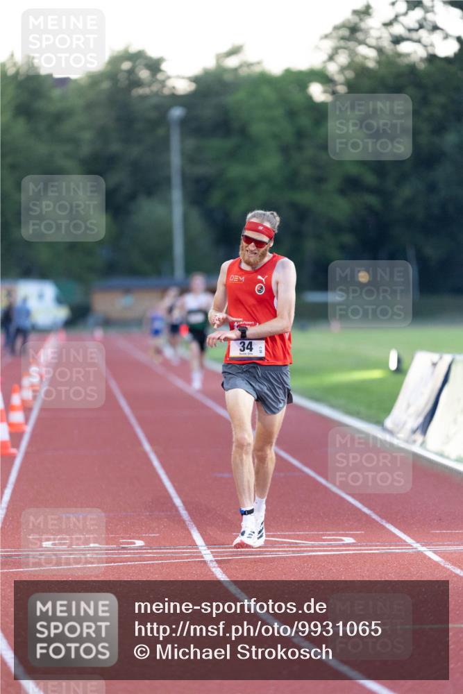 08.08.2026 - Nacht der Zehner Michael Strokosch http://msf.ph/oto/9931065 08.08.2026 20:56:10 Laufen 34 meine-sportfotos.de