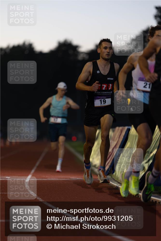 08.08.2026 - Nacht der Zehner Michael Strokosch http://msf.ph/oto/9931205 08.08.2026 21:21:03 Laufen 19, 21 meine-sportfotos.de