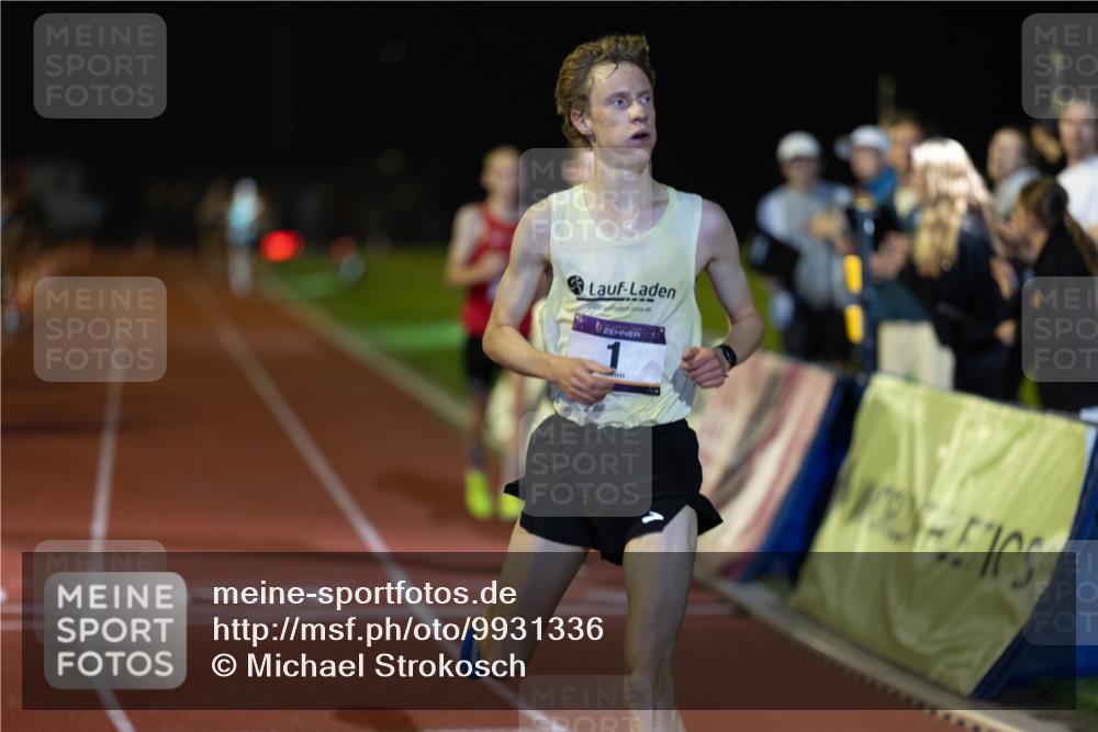 08.08.2026 - Nacht der Zehner Michael Strokosch http://msf.ph/oto/9931336 08.08.2026 21:47:45 Laufen 6, 1 meine-sportfotos.de