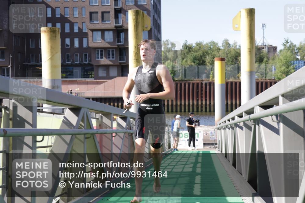 09.08.2026 - GEWOBA Citytriathlon Bremen Yannick Fuchs http://msf.ph/oto/9931464 09.08.2026 10:10:07 Schwimmen 302 meine-sportfotos.de