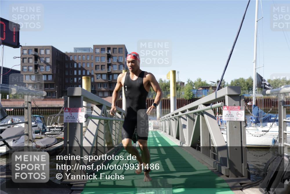 09.08.2026 - GEWOBA Citytriathlon Bremen Yannick Fuchs http://msf.ph/oto/9931486 09.08.2026 10:12:05 Schwimmen 297, 308 meine-sportfotos.de