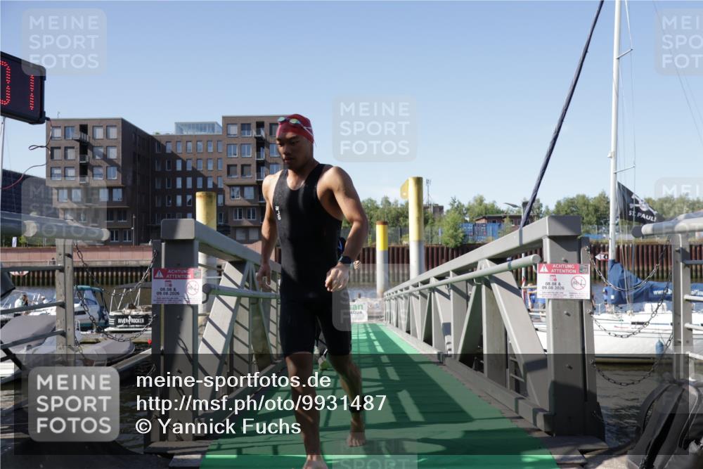 09.08.2026 - GEWOBA Citytriathlon Bremen Yannick Fuchs http://msf.ph/oto/9931487 09.08.2026 10:12:05 Schwimmen 297, 308 meine-sportfotos.de