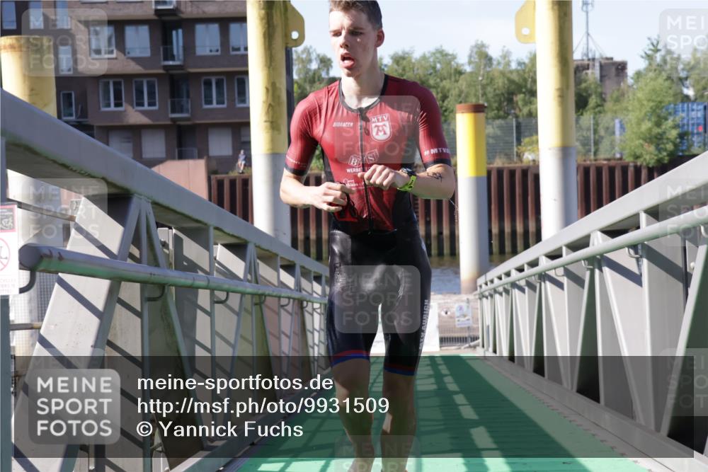 09.08.2026 - GEWOBA Citytriathlon Bremen Yannick Fuchs http://msf.ph/oto/9931509 09.08.2026 10:12:31 Schwimmen 287, 349 meine-sportfotos.de