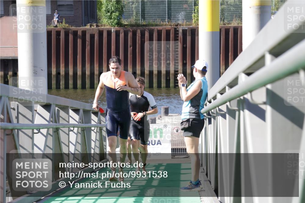 09.08.2026 - GEWOBA Citytriathlon Bremen Yannick Fuchs http://msf.ph/oto/9931538 09.08.2026 10:13:54 Schwimmen 323, 348 meine-sportfotos.de