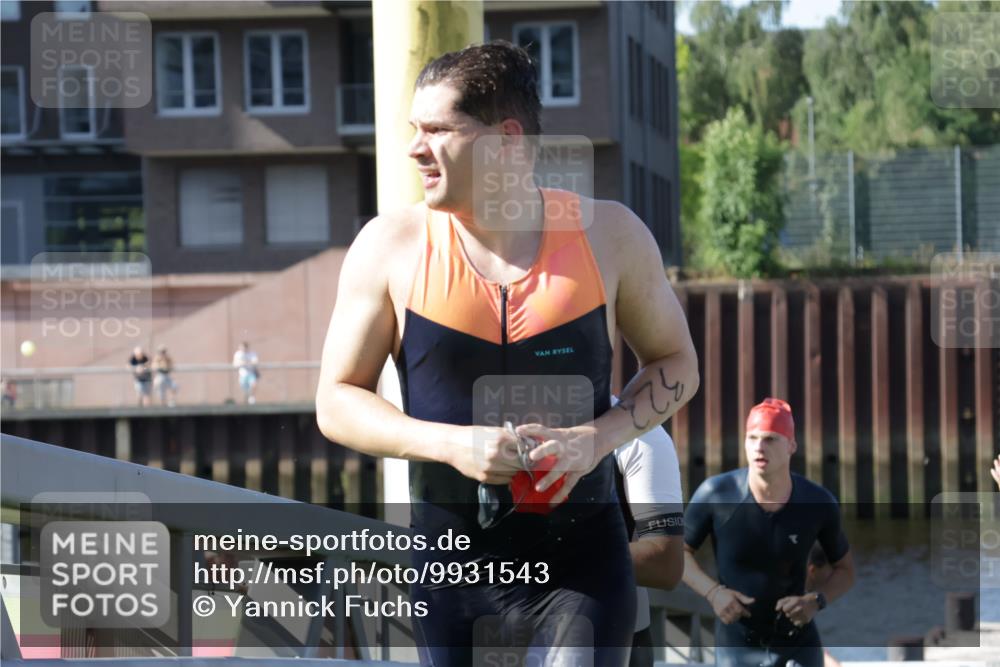09.08.2026 - GEWOBA Citytriathlon Bremen Yannick Fuchs http://msf.ph/oto/9931543 09.08.2026 10:13:57 Schwimmen 323, 336, 348 meine-sportfotos.de