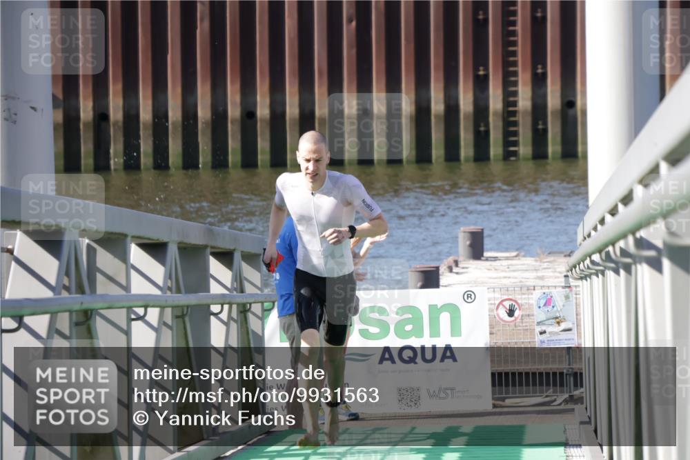 09.08.2026 - GEWOBA Citytriathlon Bremen Yannick Fuchs http://msf.ph/oto/9931563 09.08.2026 10:14:14 Schwimmen 291, 336, 348 meine-sportfotos.de