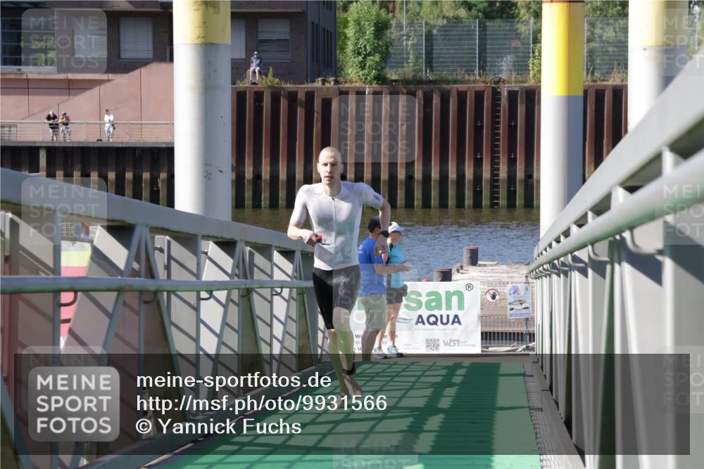 09.08.2026 - GEWOBA Citytriathlon Bremen Yannick Fuchs http://msf.ph/oto/9931566 09.08.2026 10:14:16 Schwimmen 291, 336, 351 meine-sportfotos.de