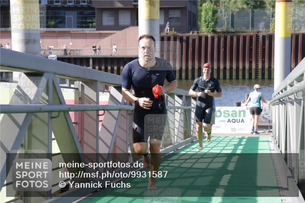 09.08.2026 - GEWOBA Citytriathlon Bremen Yannick Fuchs http://msf.ph/oto/9931587 09.08.2026 10:14:25 Schwimmen 301, 351, 358 meine-sportfotos.de