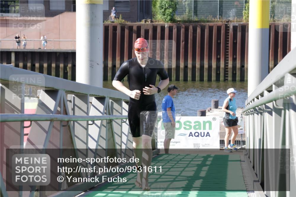 09.08.2026 - GEWOBA Citytriathlon Bremen Yannick Fuchs http://msf.ph/oto/9931611 09.08.2026 10:14:46 Schwimmen 314, 322, 398 meine-sportfotos.de