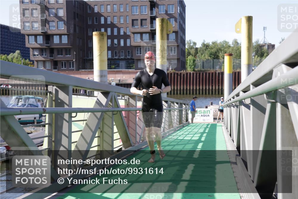 09.08.2026 - GEWOBA Citytriathlon Bremen Yannick Fuchs http://msf.ph/oto/9931614 09.08.2026 10:14:49 Schwimmen 314, 322, 398 meine-sportfotos.de