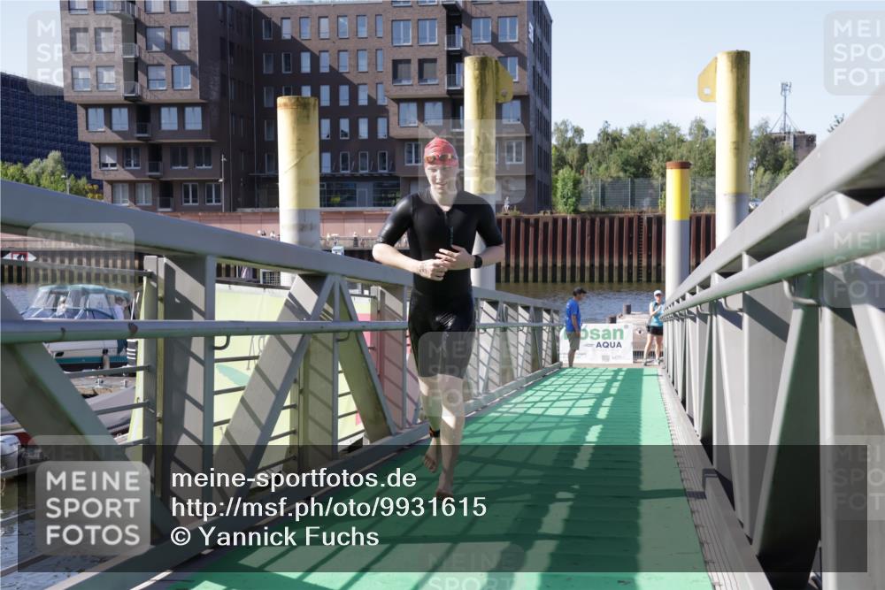 09.08.2026 - GEWOBA Citytriathlon Bremen Yannick Fuchs http://msf.ph/oto/9931615 09.08.2026 10:14:49 Schwimmen 314, 322, 398 meine-sportfotos.de