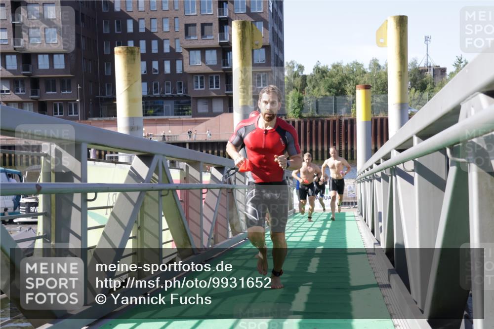 09.08.2026 - GEWOBA Citytriathlon Bremen Yannick Fuchs http://msf.ph/oto/9931652 09.08.2026 10:15:24 Schwimmen 329, 376, 377, 383, 394, 427 meine-sportfotos.de