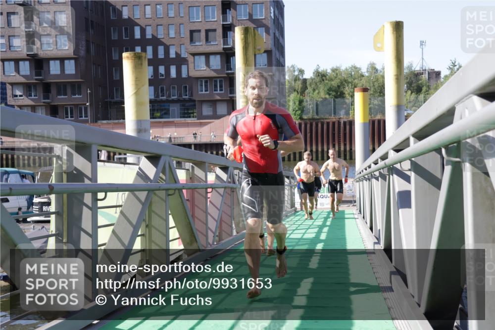 09.08.2026 - GEWOBA Citytriathlon Bremen Yannick Fuchs http://msf.ph/oto/9931653 09.08.2026 10:15:24 Schwimmen 329, 376, 377, 383, 394, 427 meine-sportfotos.de