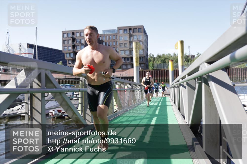 09.08.2026 - GEWOBA Citytriathlon Bremen Yannick Fuchs http://msf.ph/oto/9931669 09.08.2026 10:15:29 Schwimmen 296, 329, 376, 377, 383, 394, 400, 427 meine-sportfotos.de