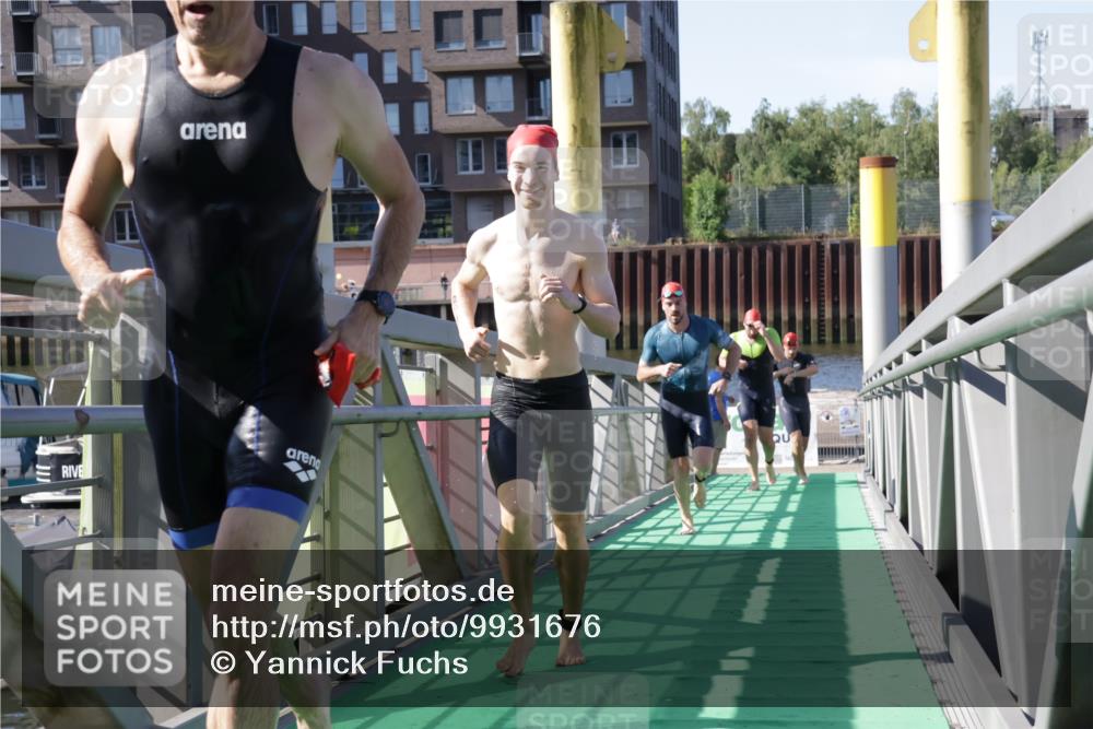 09.08.2026 - GEWOBA Citytriathlon Bremen Yannick Fuchs http://msf.ph/oto/9931676 09.08.2026 10:15:32 Schwimmen 293, 296, 329, 339, 360, 376, 377, 383, 394, 400, 427 meine-sportfotos.de