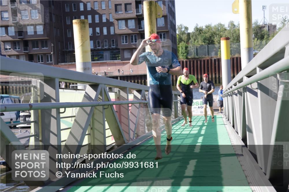 09.08.2026 - GEWOBA Citytriathlon Bremen Yannick Fuchs http://msf.ph/oto/9931681 09.08.2026 10:15:34 Schwimmen 293, 296, 329, 339, 360, 376, 377, 383, 394, 400, 427 meine-sportfotos.de
