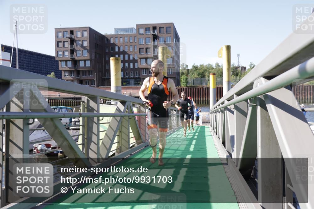 09.08.2026 - GEWOBA Citytriathlon Bremen Yannick Fuchs http://msf.ph/oto/9931703 09.08.2026 10:15:53 Schwimmen 290, 293, 342, 389, 402 meine-sportfotos.de