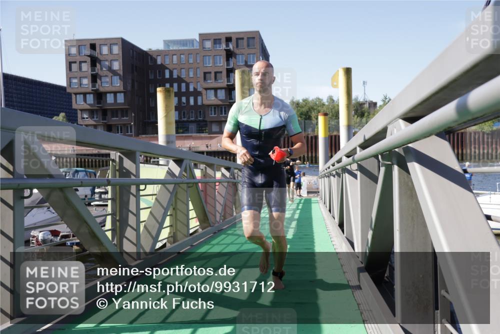 09.08.2026 - GEWOBA Citytriathlon Bremen Yannick Fuchs http://msf.ph/oto/9931712 09.08.2026 10:15:58 Schwimmen 290, 318, 342, 389, 402 meine-sportfotos.de