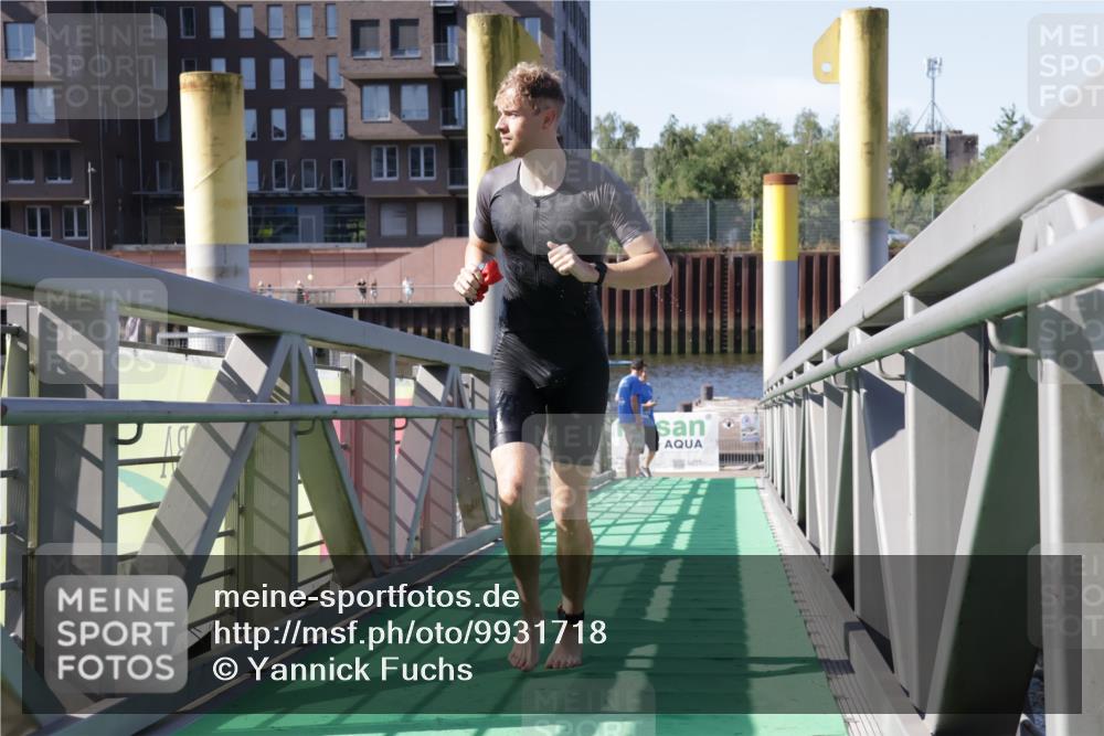 09.08.2026 - GEWOBA Citytriathlon Bremen Yannick Fuchs http://msf.ph/oto/9931718 09.08.2026 10:16:02 Schwimmen 318, 342, 389, 402 meine-sportfotos.de