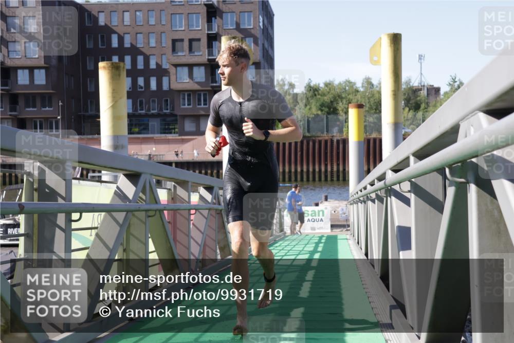 09.08.2026 - GEWOBA Citytriathlon Bremen Yannick Fuchs http://msf.ph/oto/9931719 09.08.2026 10:16:02 Schwimmen 318, 342, 389, 402 meine-sportfotos.de