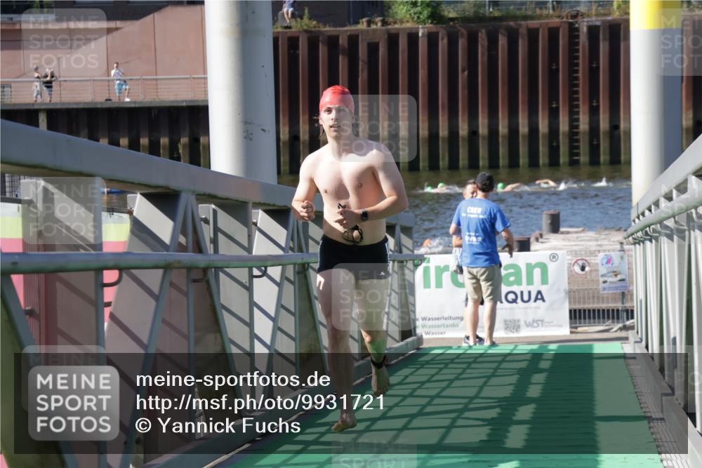09.08.2026 - GEWOBA Citytriathlon Bremen Yannick Fuchs http://msf.ph/oto/9931721 09.08.2026 10:16:10 Schwimmen 300, 318, 389, 402 meine-sportfotos.de