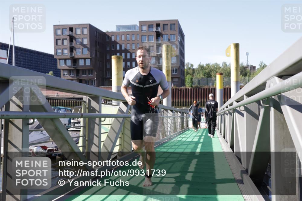 09.08.2026 - GEWOBA Citytriathlon Bremen Yannick Fuchs http://msf.ph/oto/9931739 09.08.2026 10:16:23 Schwimmen 300, 315, 321, 375, 416 meine-sportfotos.de