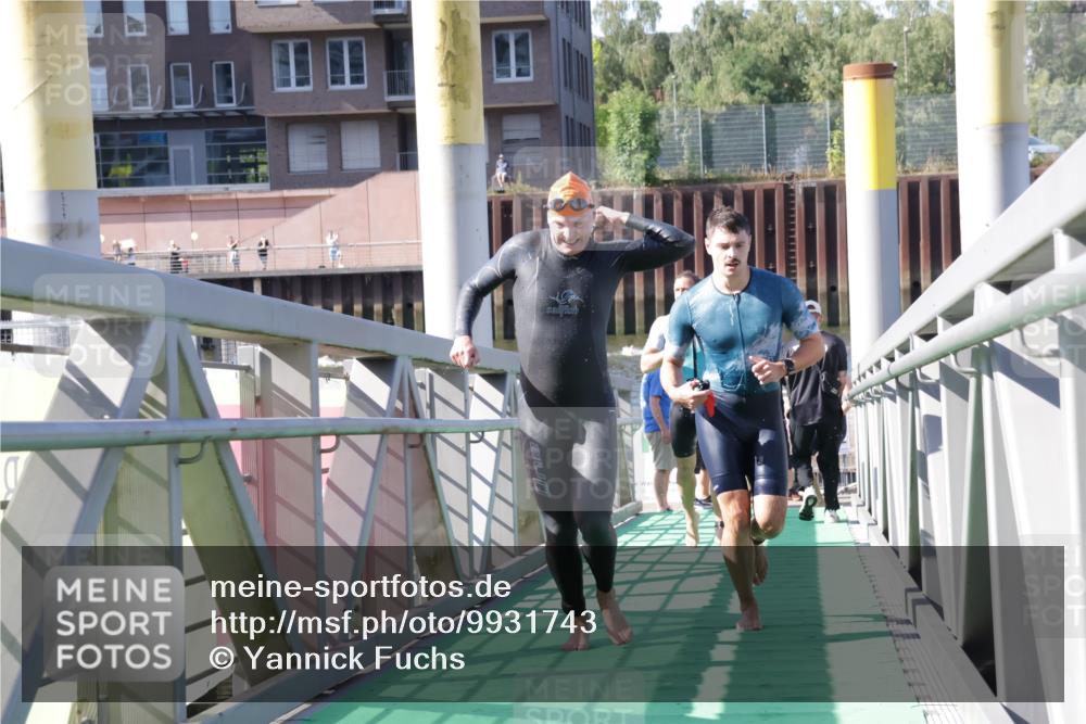 09.08.2026 - GEWOBA Citytriathlon Bremen Yannick Fuchs http://msf.ph/oto/9931743 09.08.2026 10:16:27 Schwimmen 300, 315, 321, 368, 375, 416 meine-sportfotos.de