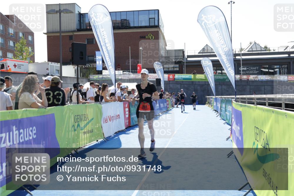 09.08.2026 - GEWOBA Citytriathlon Bremen Yannick Fuchs http://msf.ph/oto/9931748 09.08.2026 14:33:04 Ziel 958 meine-sportfotos.de
