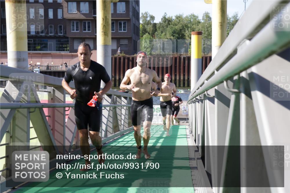 09.08.2026 - GEWOBA Citytriathlon Bremen Yannick Fuchs http://msf.ph/oto/9931790 09.08.2026 10:17:03 Schwimmen 295, 313, 319, 327, 364, 369, 392, 447, 463 meine-sportfotos.de