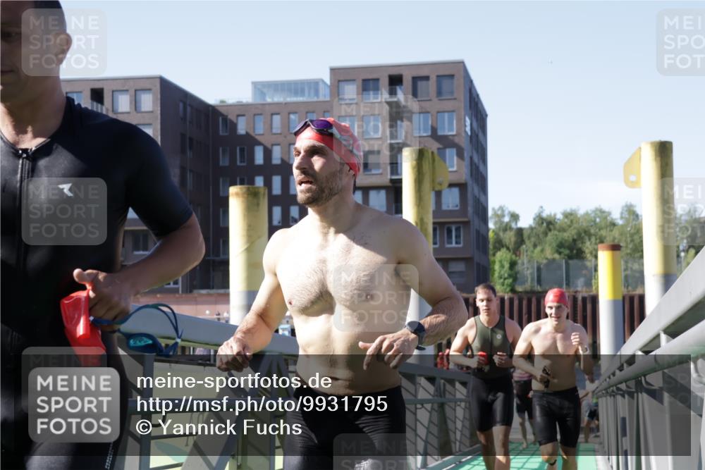 09.08.2026 - GEWOBA Citytriathlon Bremen Yannick Fuchs http://msf.ph/oto/9931795 09.08.2026 10:17:05 Schwimmen 295, 313, 319, 327, 364, 369, 392, 403, 447, 463 meine-sportfotos.de