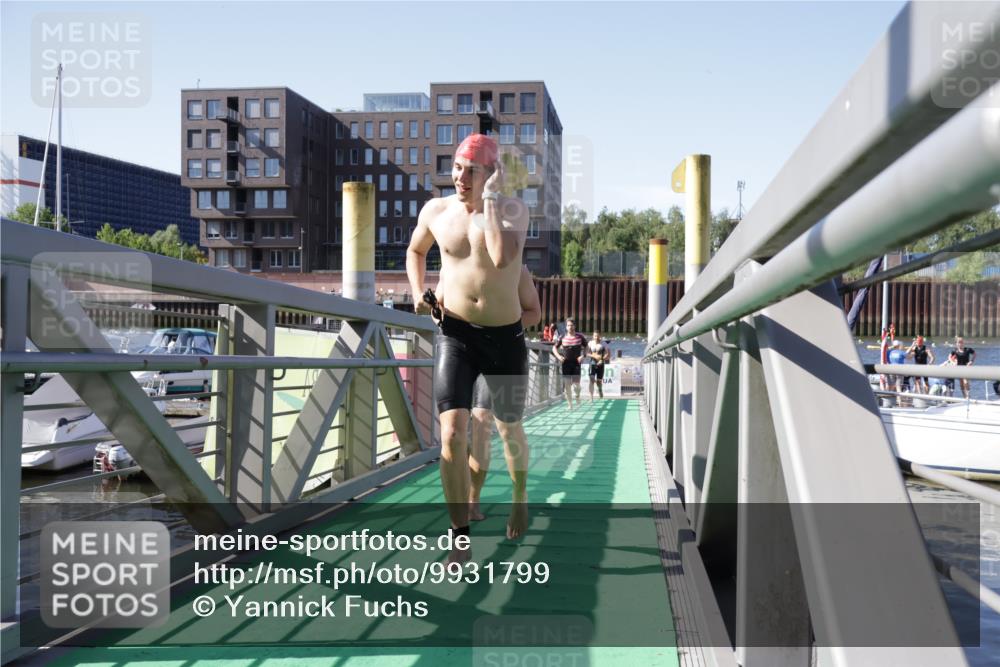 09.08.2026 - GEWOBA Citytriathlon Bremen Yannick Fuchs http://msf.ph/oto/9931799 09.08.2026 10:17:07 Schwimmen 295, 319, 327, 364, 369, 378, 392, 403, 447, 463 meine-sportfotos.de