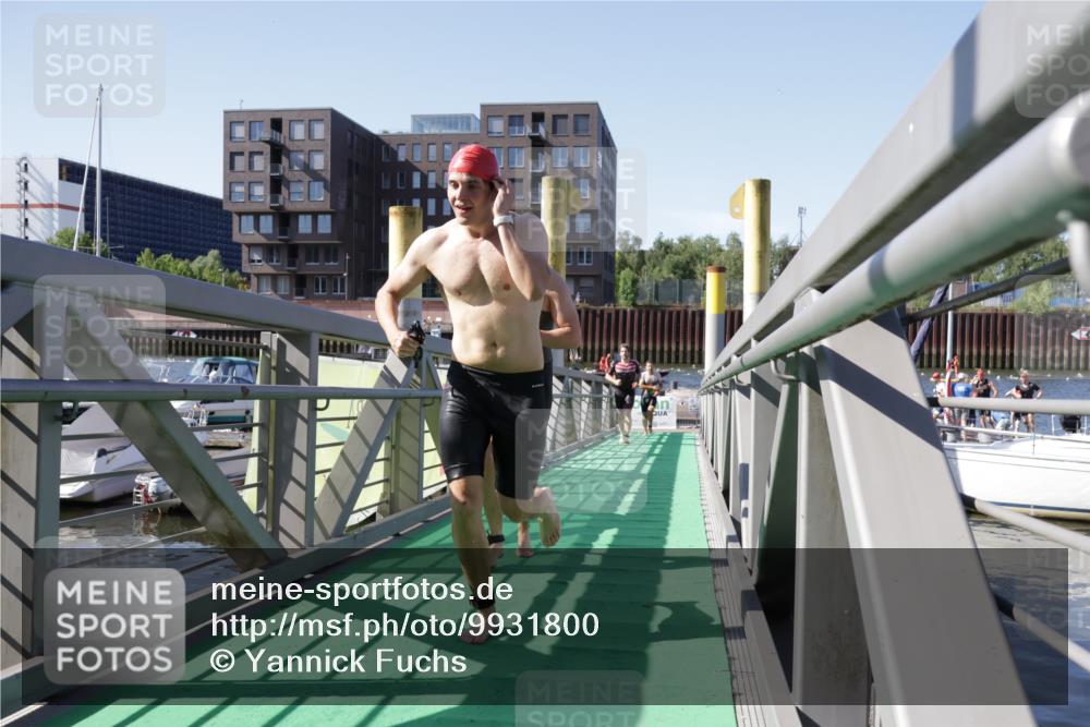 09.08.2026 - GEWOBA Citytriathlon Bremen Yannick Fuchs http://msf.ph/oto/9931800 09.08.2026 10:17:07 Schwimmen 295, 319, 327, 364, 369, 378, 392, 403, 447, 463 meine-sportfotos.de