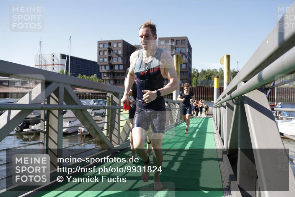 09.08.2026 - GEWOBA Citytriathlon Bremen Yannick Fuchs http://msf.ph/oto/9931824 09.08.2026 10:17:21 Schwimmen 289, 295, 312, 327, 332, 352, 356, 359, 378, 379, 395, 403 meine-sportfotos.de