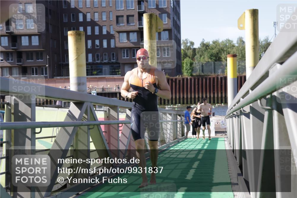 09.08.2026 - GEWOBA Citytriathlon Bremen Yannick Fuchs http://msf.ph/oto/9931837 09.08.2026 10:17:29 Schwimmen 289, 312, 332, 352, 356, 359, 363, 379, 395 meine-sportfotos.de