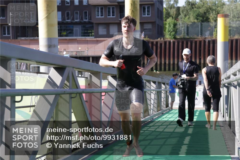 09.08.2026 - GEWOBA Citytriathlon Bremen Yannick Fuchs http://msf.ph/oto/9931881 09.08.2026 10:18:45 Schwimmen 294, 311, 334, 355 meine-sportfotos.de
