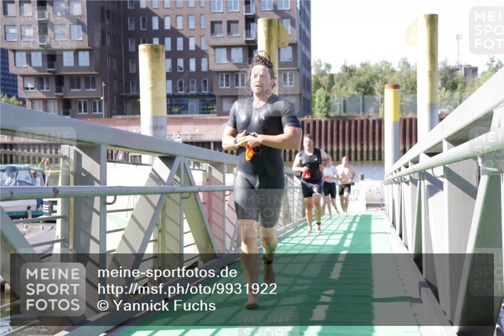 09.08.2026 - GEWOBA Citytriathlon Bremen Yannick Fuchs http://msf.ph/oto/9931922 09.08.2026 10:19:23 Schwimmen 353, 366, 374, 382, 443, 519, 520 meine-sportfotos.de