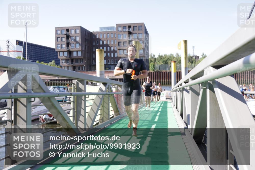 09.08.2026 - GEWOBA Citytriathlon Bremen Yannick Fuchs http://msf.ph/oto/9931923 09.08.2026 10:19:24 Schwimmen 305, 353, 366, 374, 382, 443, 519, 520 meine-sportfotos.de