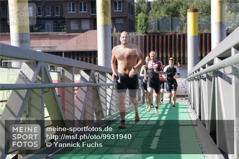 09.08.2026 - GEWOBA Citytriathlon Bremen Yannick Fuchs http://msf.ph/oto/9931940 09.08.2026 10:19:33 Schwimmen 305, 344, 353, 366, 382, 407, 430, 443, 456, 490, 517, 519, 520 meine-sportfotos.de