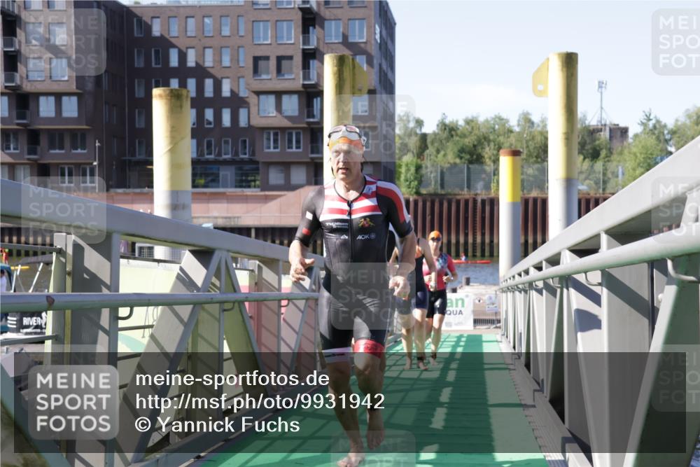 09.08.2026 - GEWOBA Citytriathlon Bremen Yannick Fuchs http://msf.ph/oto/9931942 09.08.2026 10:19:37 Schwimmen 305, 344, 353, 382, 407, 430, 443, 456, 490, 515, 517, 520 meine-sportfotos.de
