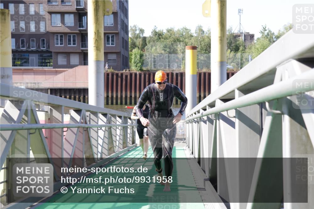 09.08.2026 - GEWOBA Citytriathlon Bremen Yannick Fuchs http://msf.ph/oto/9931958 09.08.2026 10:19:44 Schwimmen 305, 344, 407, 430, 443, 456, 490, 497, 515, 517 meine-sportfotos.de
