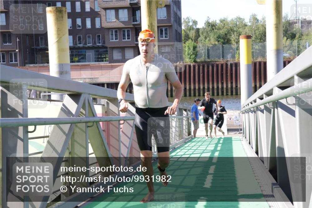 09.08.2026 - GEWOBA Citytriathlon Bremen Yannick Fuchs http://msf.ph/oto/9931982 09.08.2026 10:19:59 Schwimmen 324, 445, 497, 528 meine-sportfotos.de