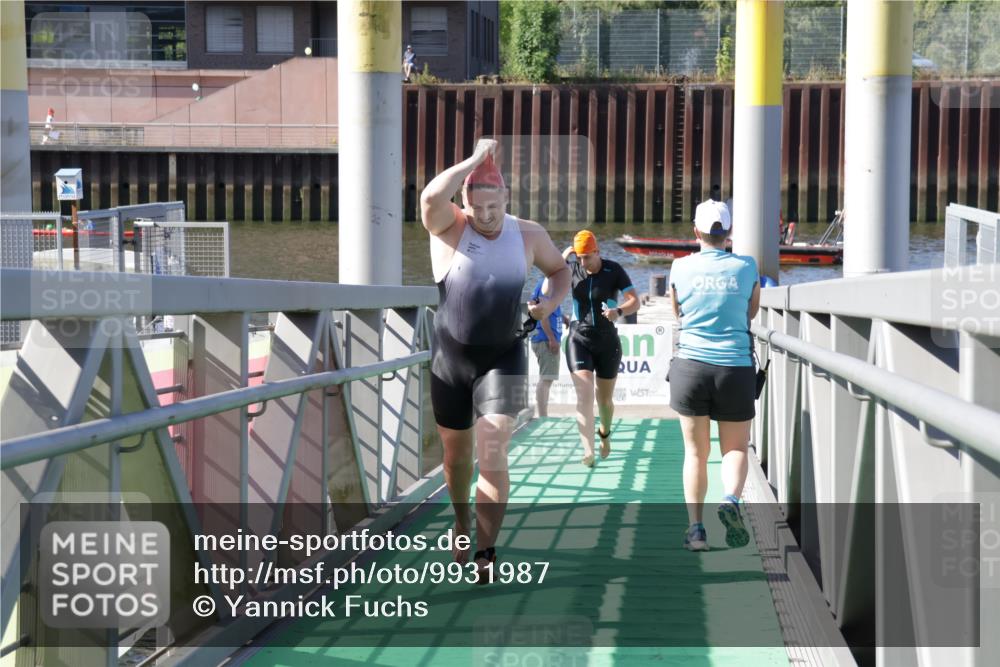 09.08.2026 - GEWOBA Citytriathlon Bremen Yannick Fuchs http://msf.ph/oto/9931987 09.08.2026 10:20:17 Schwimmen 324, 330, 399, 454, 482, 489, 500 meine-sportfotos.de