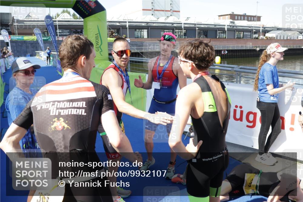 09.08.2026 - GEWOBA Citytriathlon Bremen Yannick Fuchs http://msf.ph/oto/9932107 09.08.2026 11:02:45 Ziel  meine-sportfotos.de