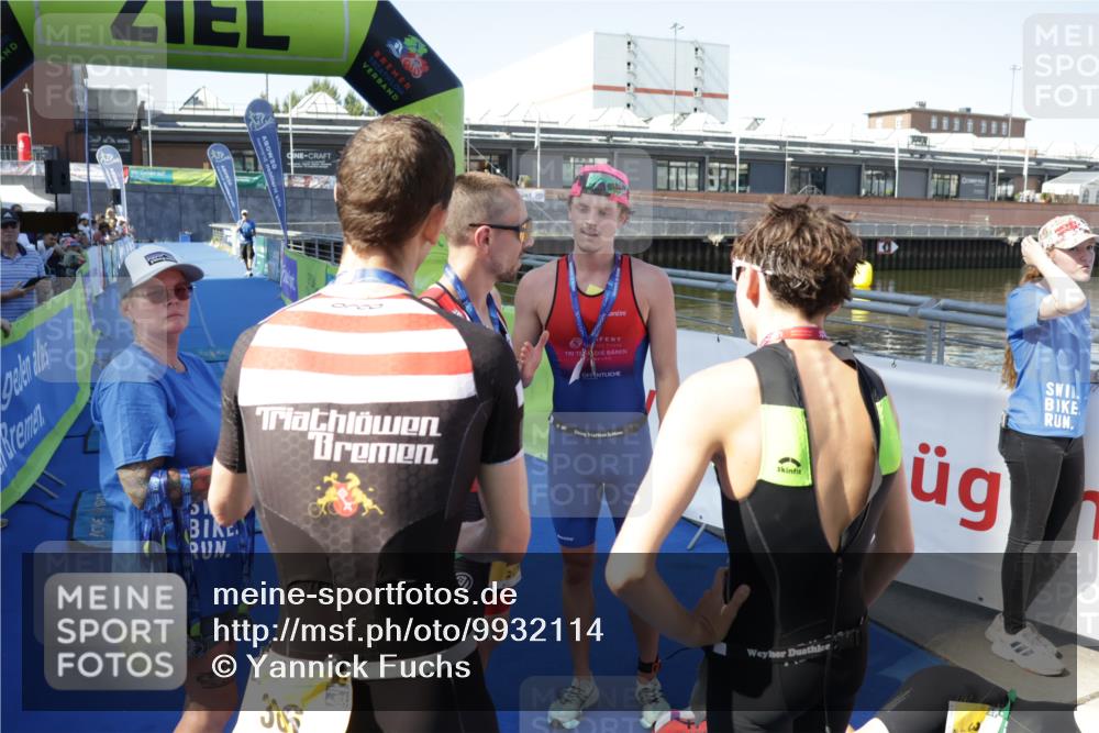 09.08.2026 - GEWOBA Citytriathlon Bremen Yannick Fuchs http://msf.ph/oto/9932114 09.08.2026 11:02:46 Ziel  meine-sportfotos.de