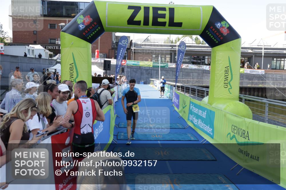 09.08.2026 - GEWOBA Citytriathlon Bremen Yannick Fuchs http://msf.ph/oto/9932157 09.08.2026 11:05:19 Ziel 280 meine-sportfotos.de