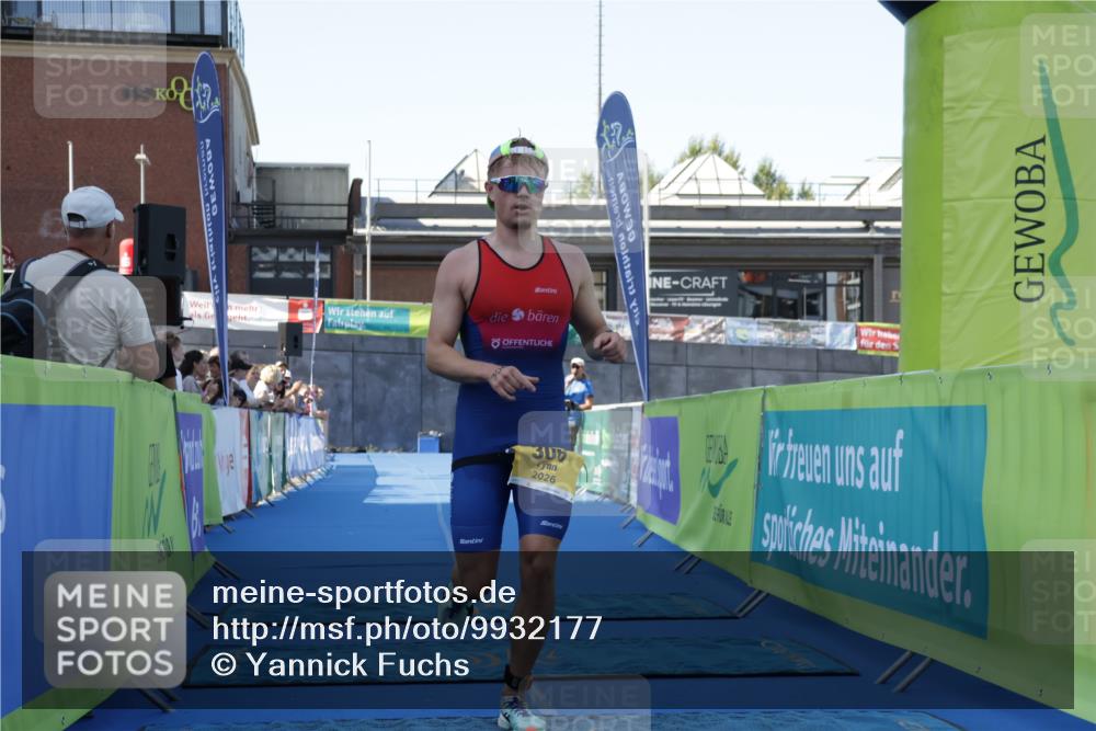 09.08.2026 - GEWOBA Citytriathlon Bremen Yannick Fuchs http://msf.ph/oto/9932177 09.08.2026 11:05:43 Ziel 306 meine-sportfotos.de