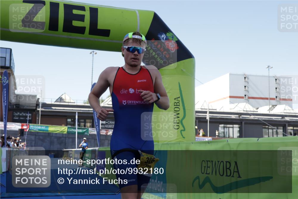 09.08.2026 - GEWOBA Citytriathlon Bremen Yannick Fuchs http://msf.ph/oto/9932180 09.08.2026 11:05:44 Ziel 306 meine-sportfotos.de