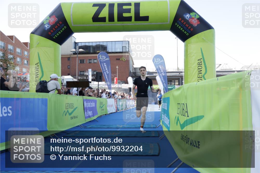 09.08.2026 - GEWOBA Citytriathlon Bremen Yannick Fuchs http://msf.ph/oto/9932204 09.08.2026 11:07:57 Ziel 310 meine-sportfotos.de