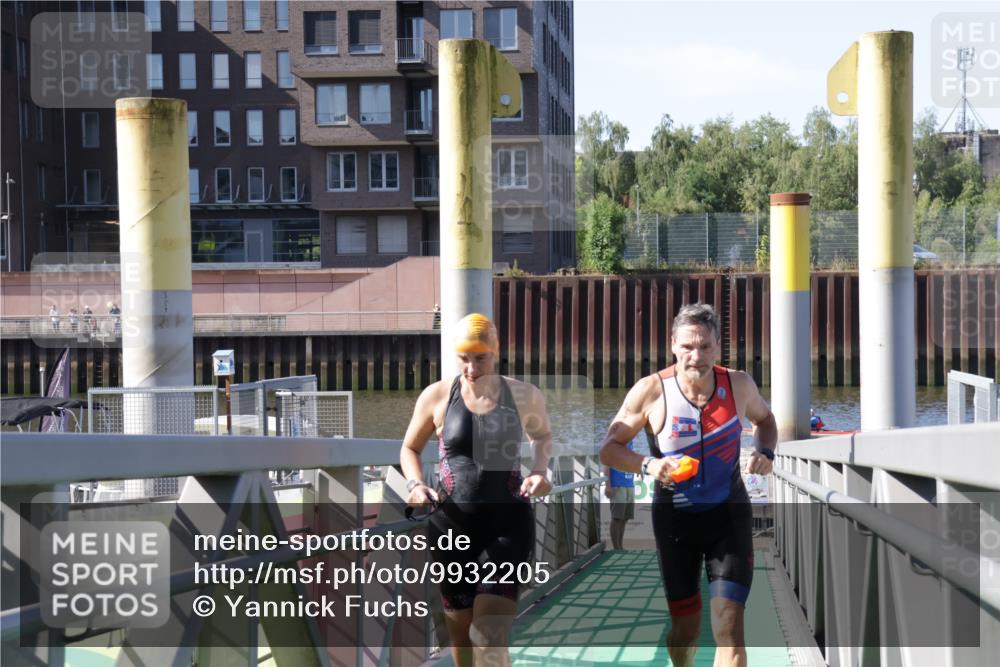 09.08.2026 - GEWOBA Citytriathlon Bremen Yannick Fuchs http://msf.ph/oto/9932205 09.08.2026 10:22:10 Schwimmen 221, 419, 461, 477, 483, 487, 493, 495, 501, 508, 514 meine-sportfotos.de